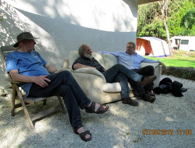 RR2016 - So hot that the sofa was outdoors!